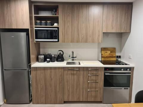 Modern 1 Bedroom Apartment Across From Hagley Park Christchurch Exterior foto