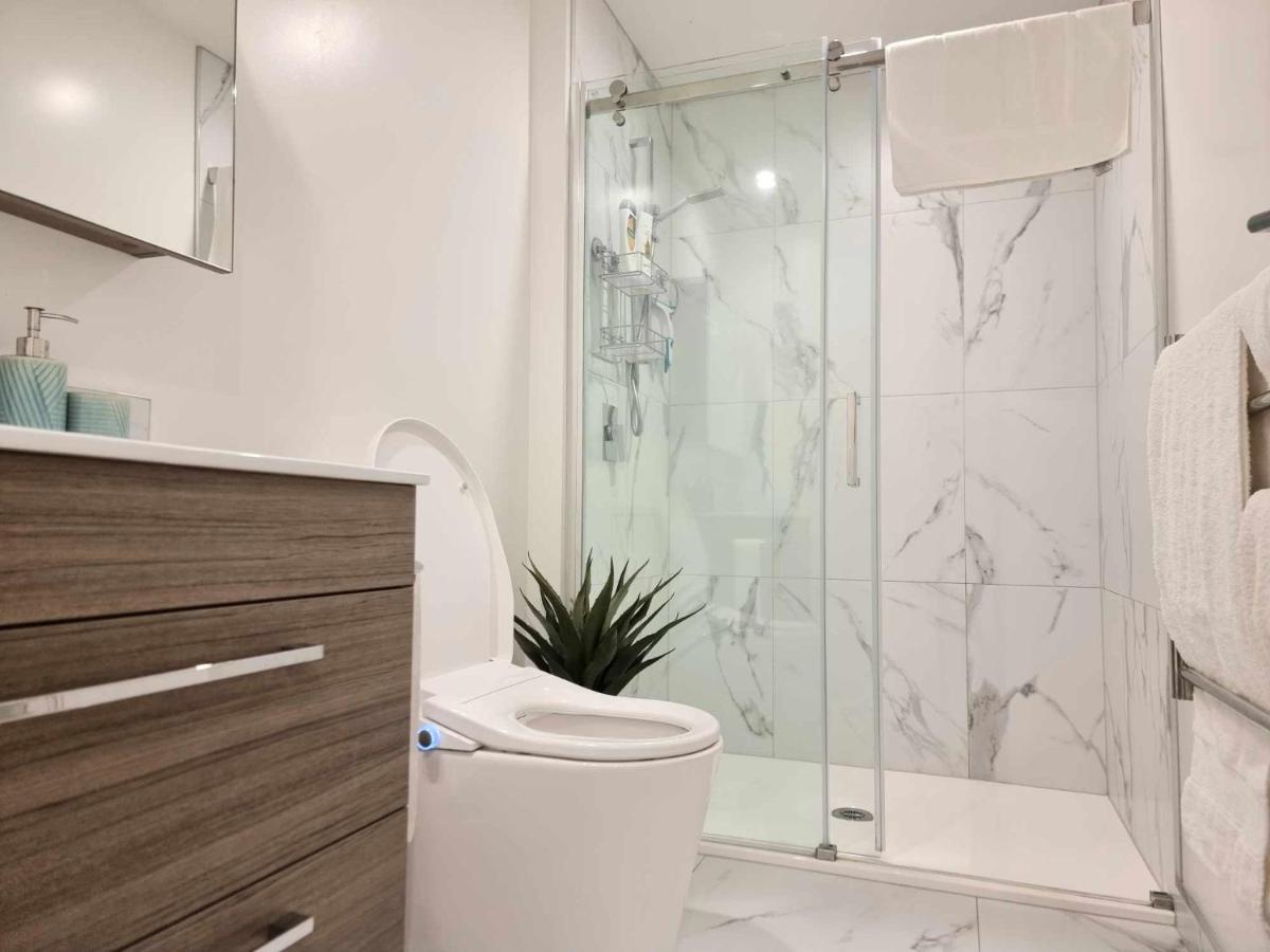 Modern 1 Bedroom Apartment Across From Hagley Park Christchurch Exterior foto